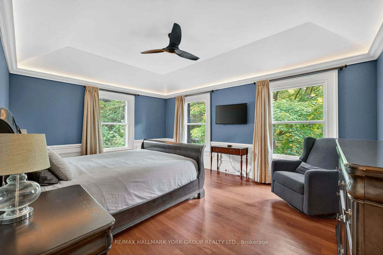 553, St John's, Hills of St Andrew, Aurora