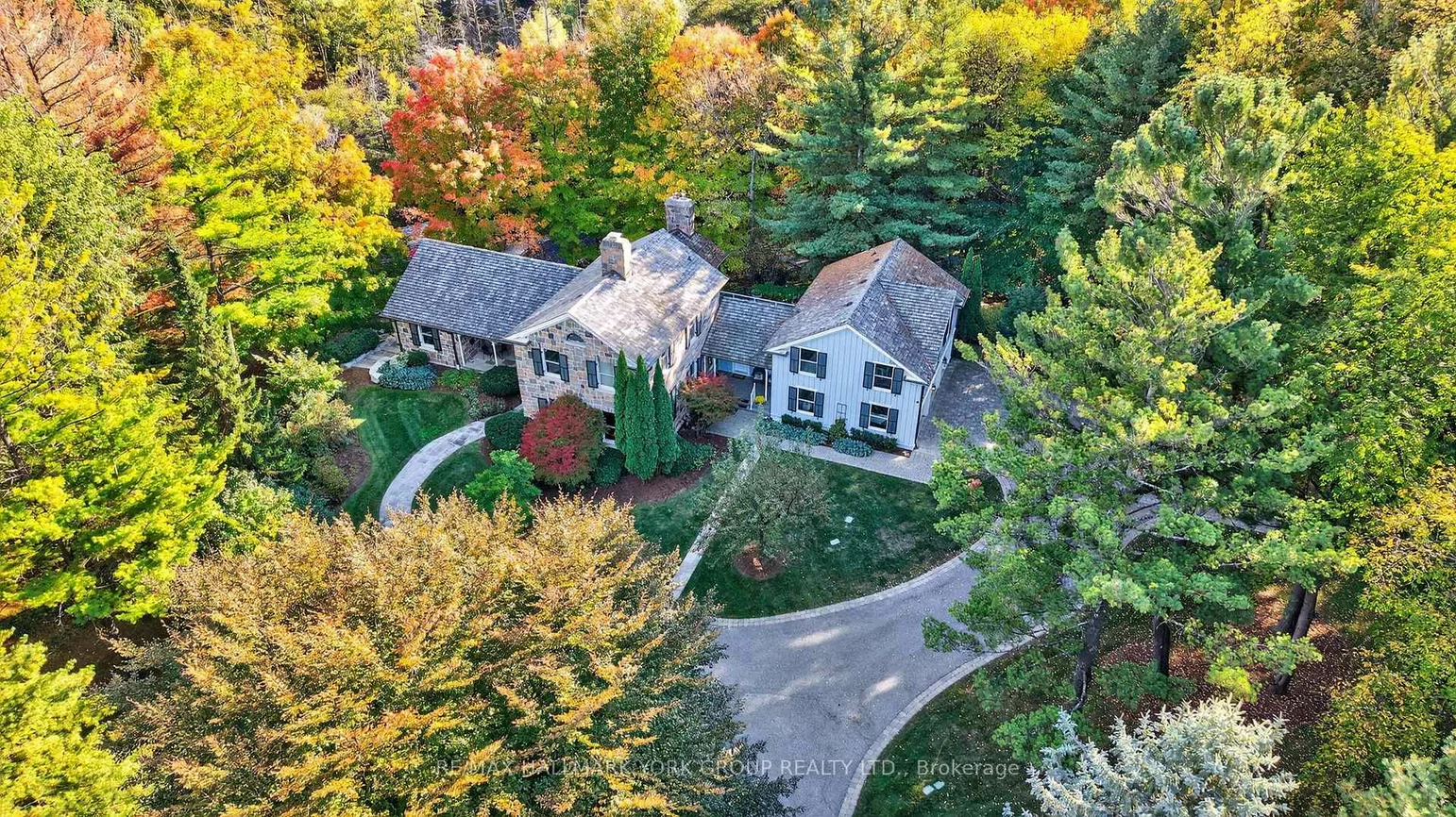 553, St John's, Hills of St Andrew, Aurora