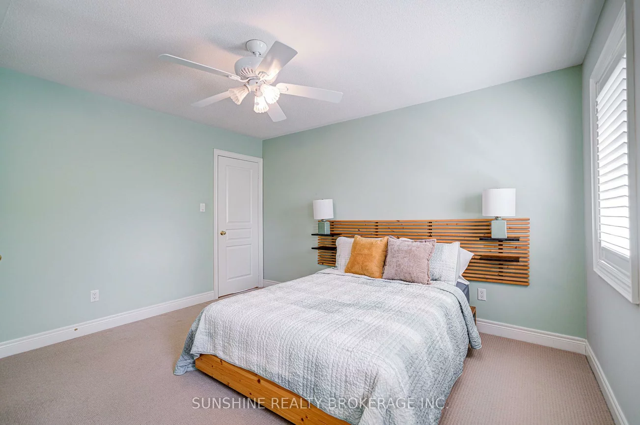 19, Aspen Leaf, Hills of St Andrew, Aurora