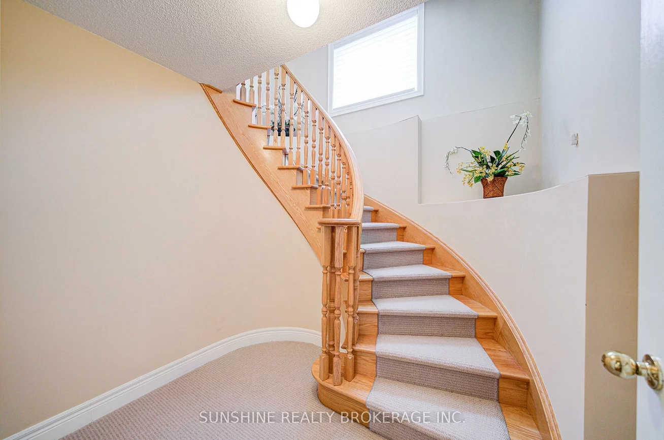 19, Aspen Leaf, Hills of St Andrew, Aurora