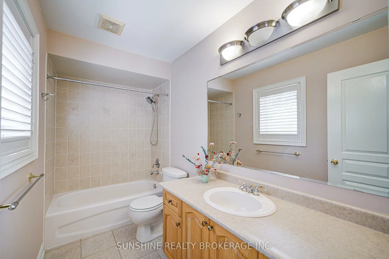 19, Aspen Leaf, Hills of St Andrew, Aurora