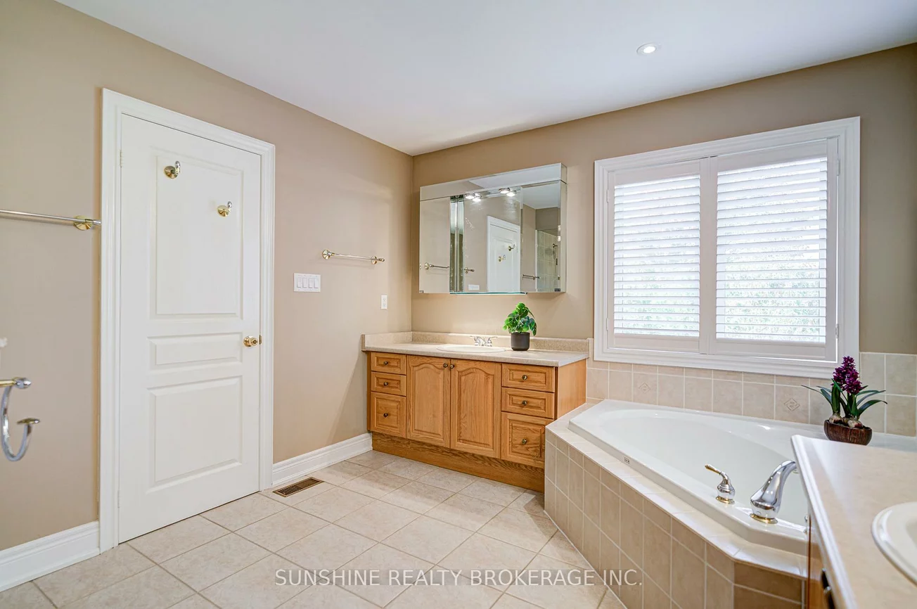 19, Aspen Leaf, Hills of St Andrew, Aurora