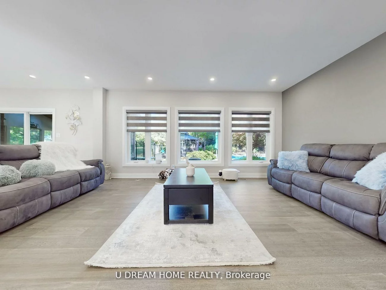 2, Jarvis, Aurora Estates, Aurora