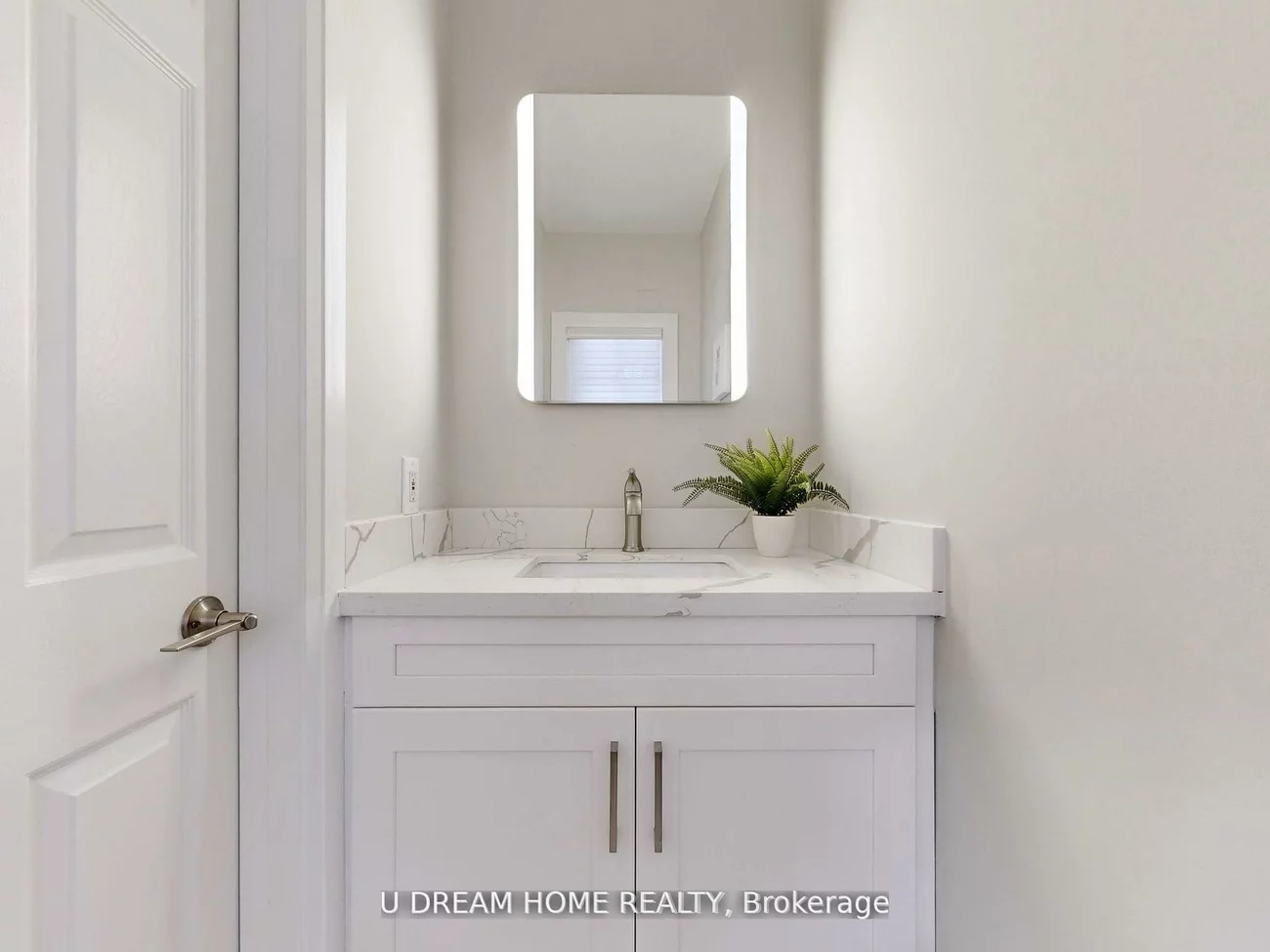 2, Jarvis, Aurora Estates, Aurora