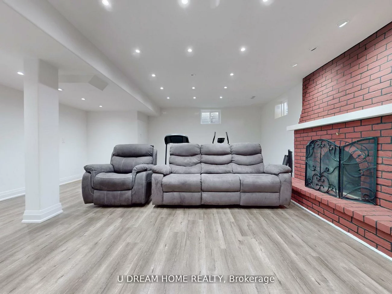 2, Jarvis, Aurora Estates, Aurora