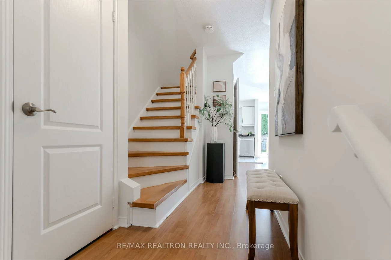 113, Mugford, Bayview Wellington, Aurora
