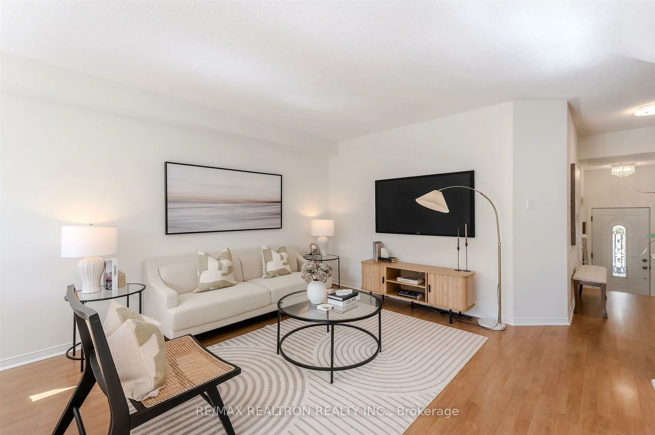113, Mugford, Bayview Wellington, Aurora