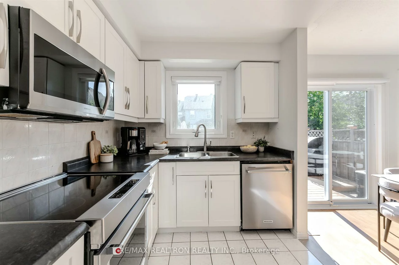 113, Mugford, Bayview Wellington, Aurora