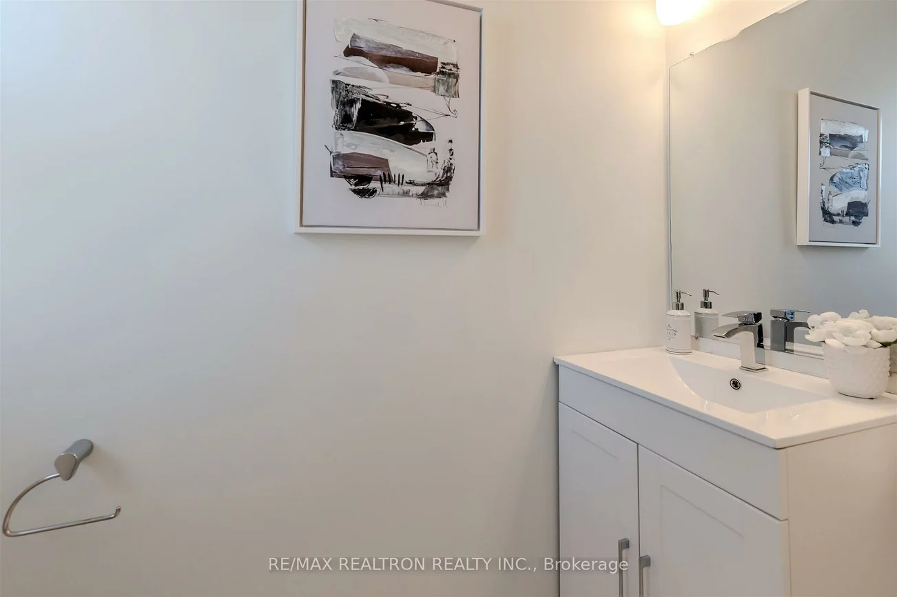 113, Mugford, Bayview Wellington, Aurora