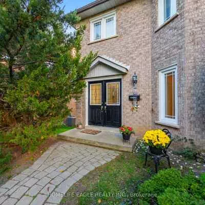 55, Attridge, Aurora Village, Aurora