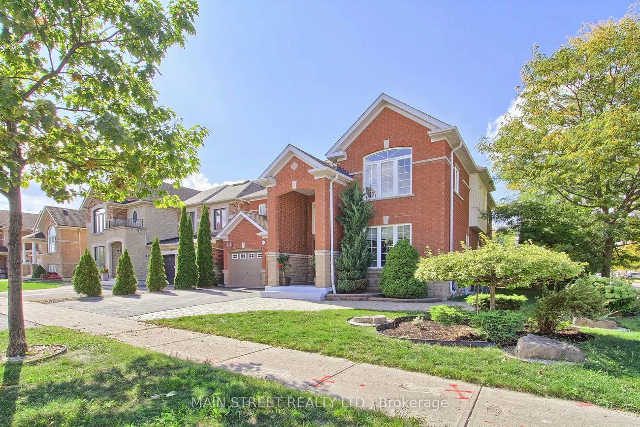 30, Conover, Bayview Northeast, Aurora