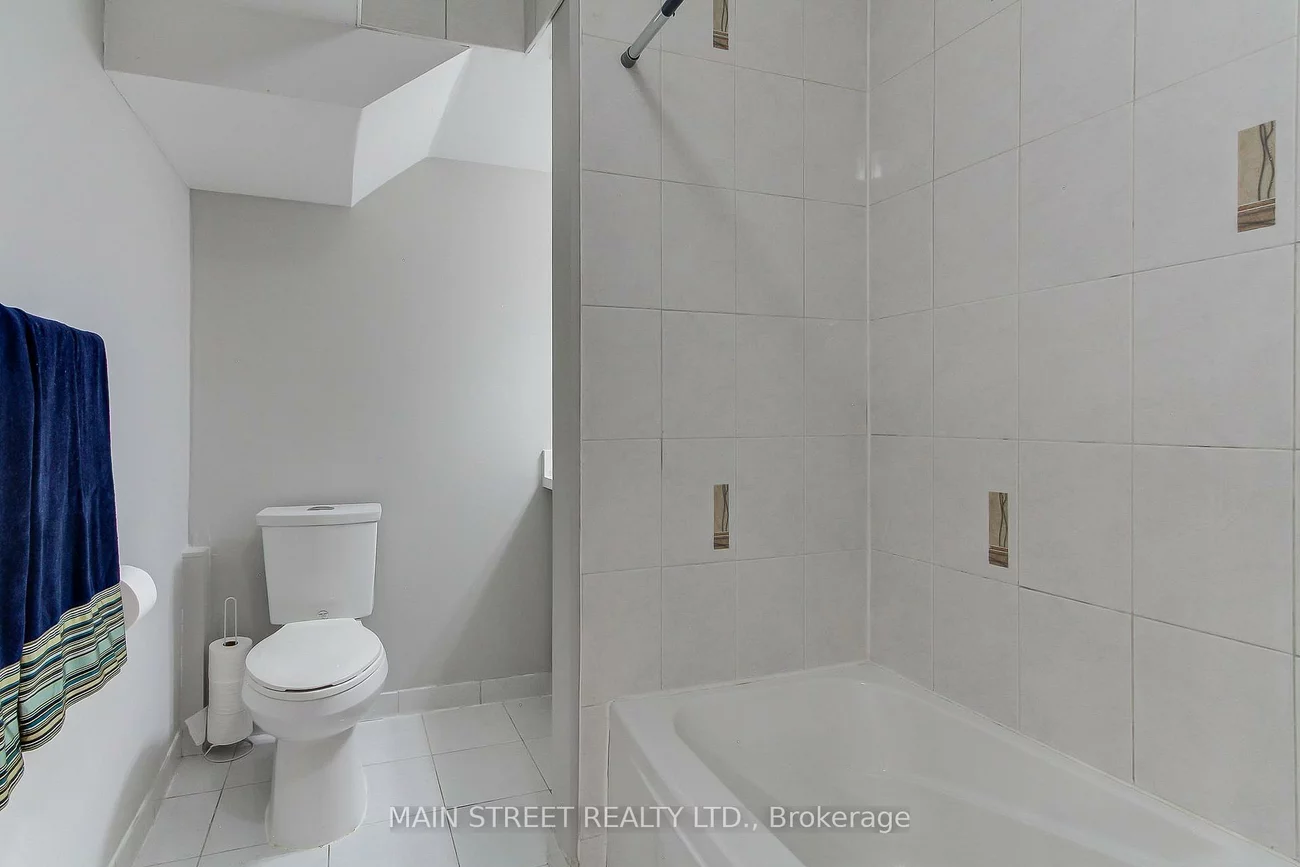 30, Conover, Bayview Northeast, Aurora