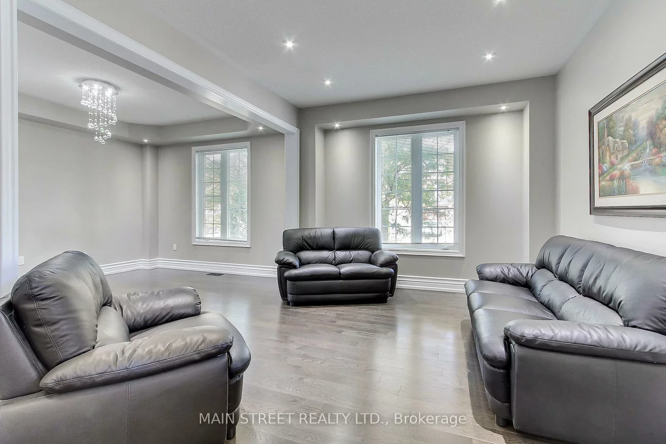 30, Conover, Bayview Northeast, Aurora