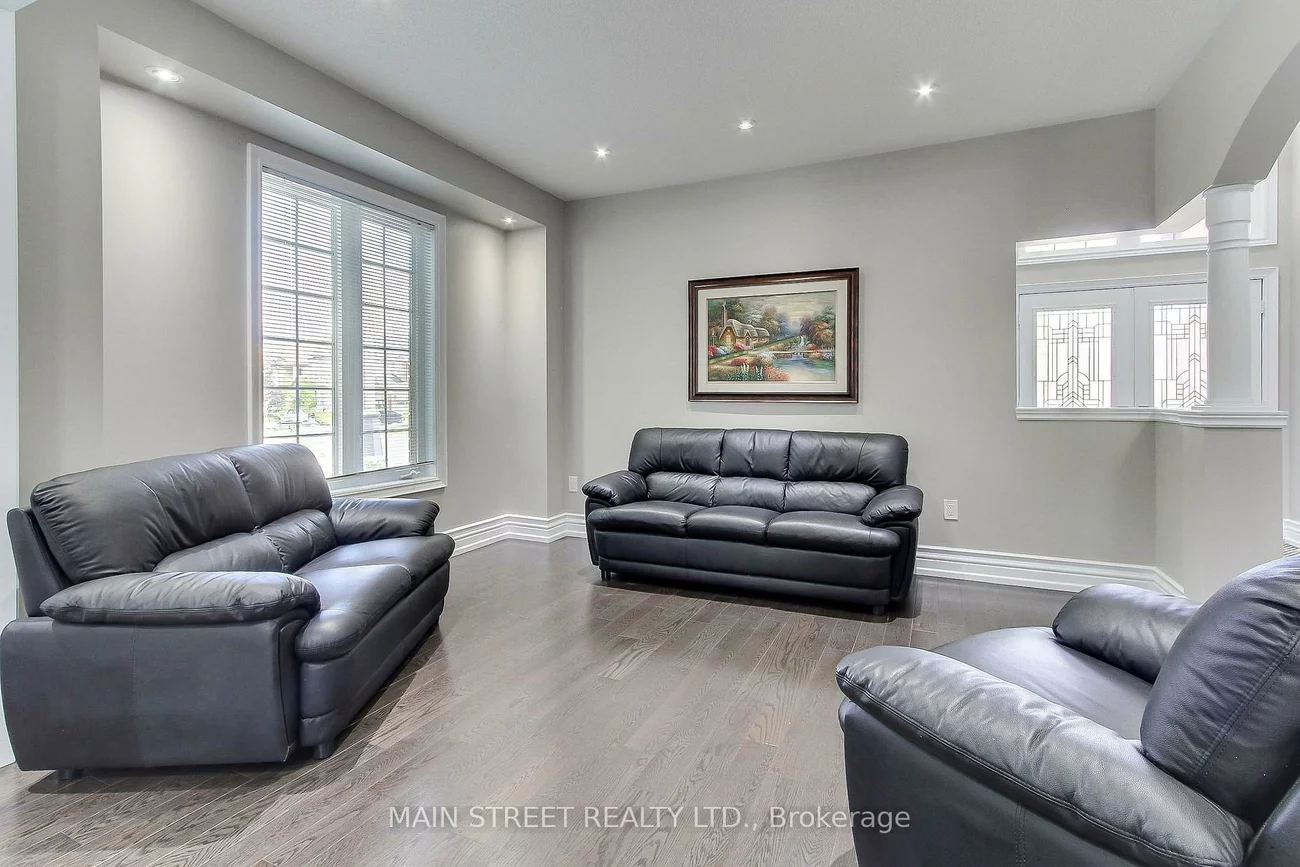 30, Conover, Bayview Northeast, Aurora