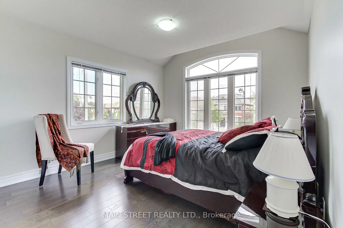 30, Conover, Bayview Northeast, Aurora