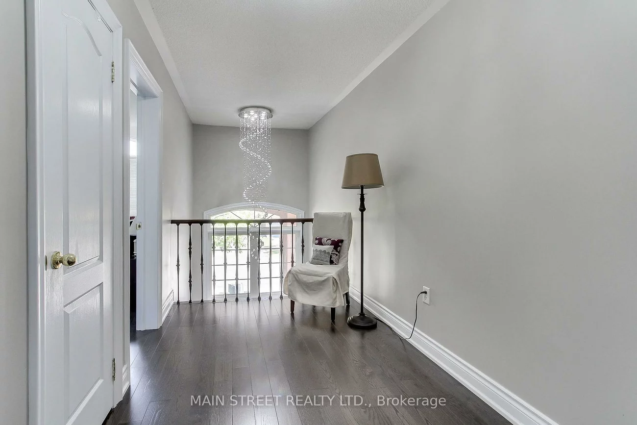 30, Conover, Bayview Northeast, Aurora