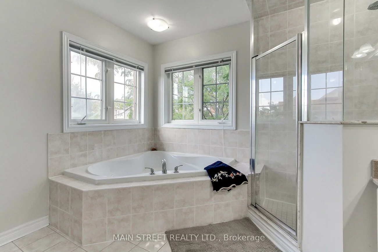 30, Conover, Bayview Northeast, Aurora