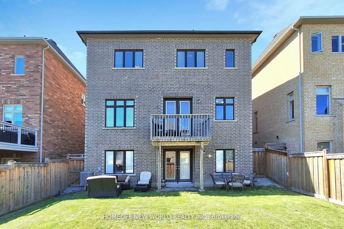 36, Strawbridge Farm, Aurora Grove, Aurora