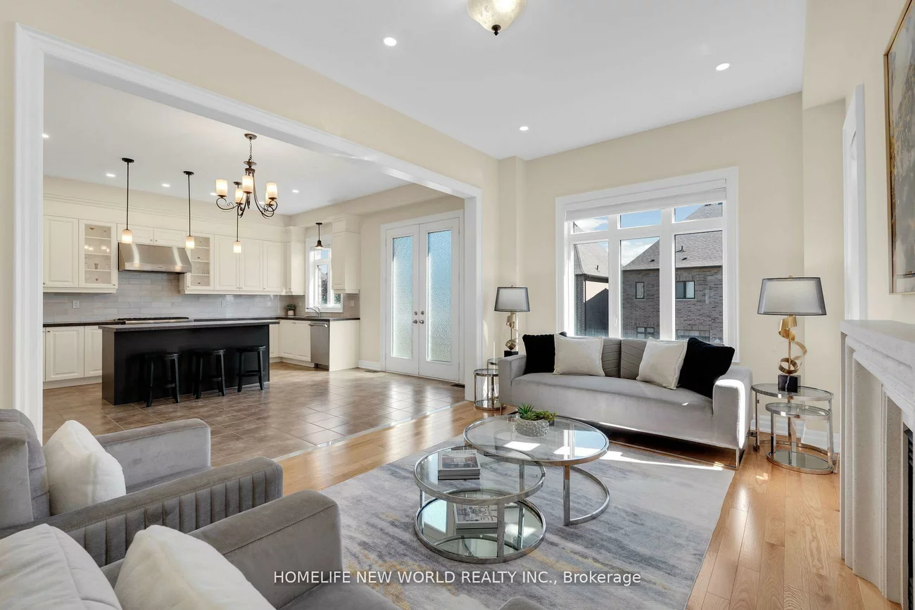 36, Strawbridge Farm, Aurora Grove, Aurora