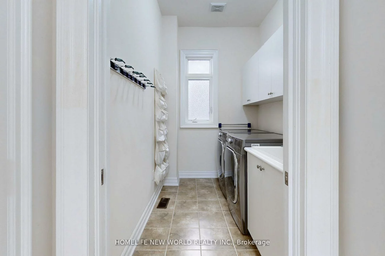 36, Strawbridge Farm, Aurora Grove, Aurora