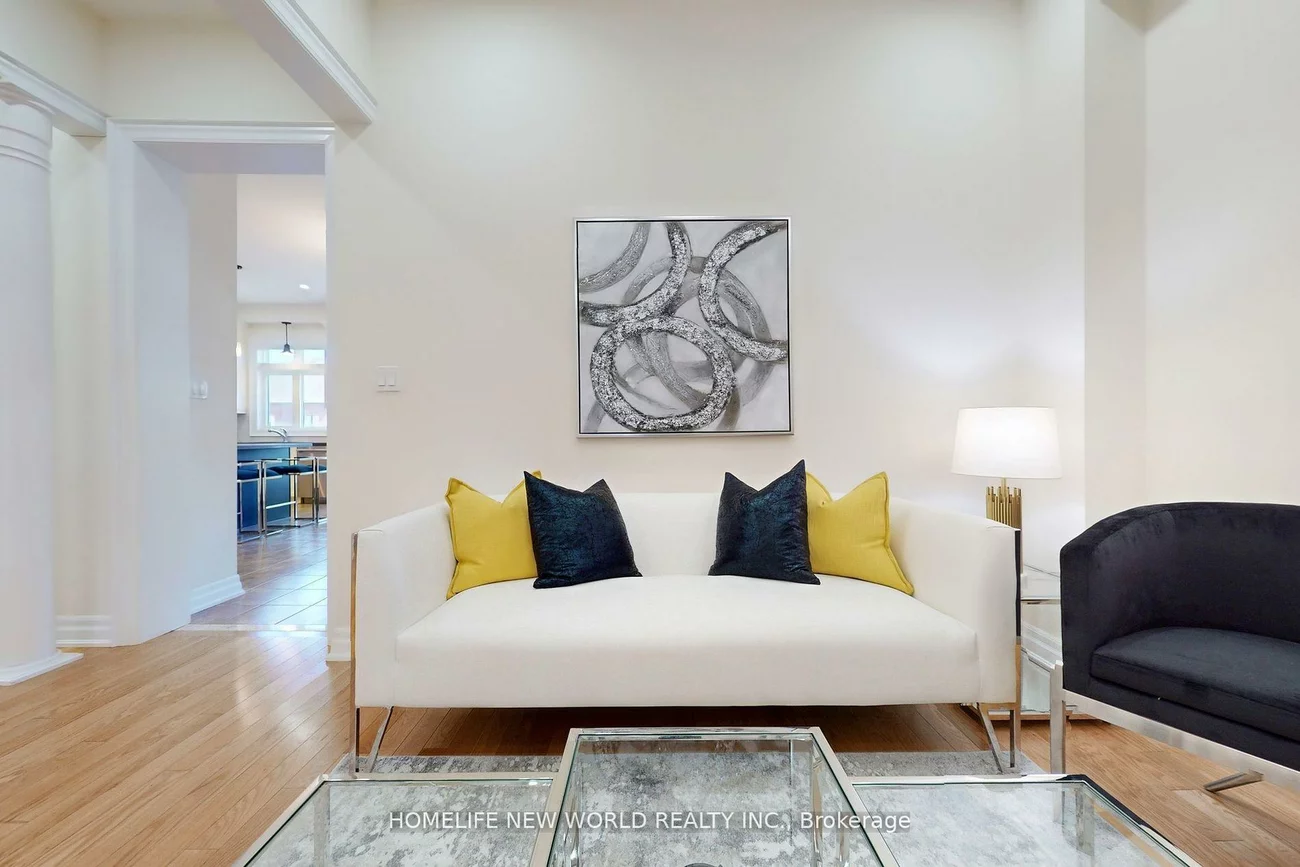 36, Strawbridge Farm, Aurora Grove, Aurora