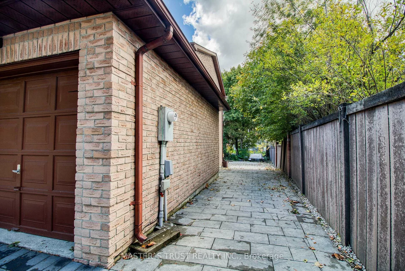 20, Valhalla, Aurora Village, Aurora