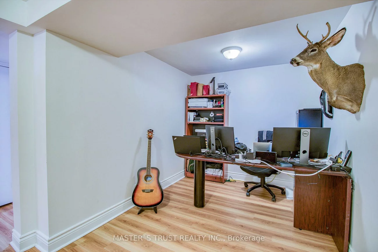 20, Valhalla, Aurora Village, Aurora