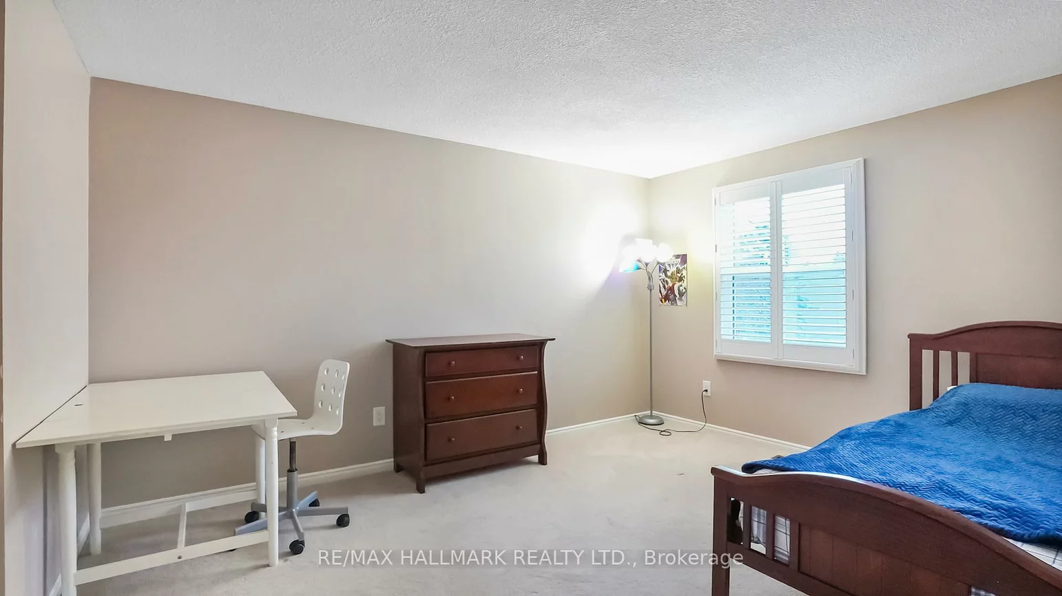 22, Avondale, Aurora Village, Aurora