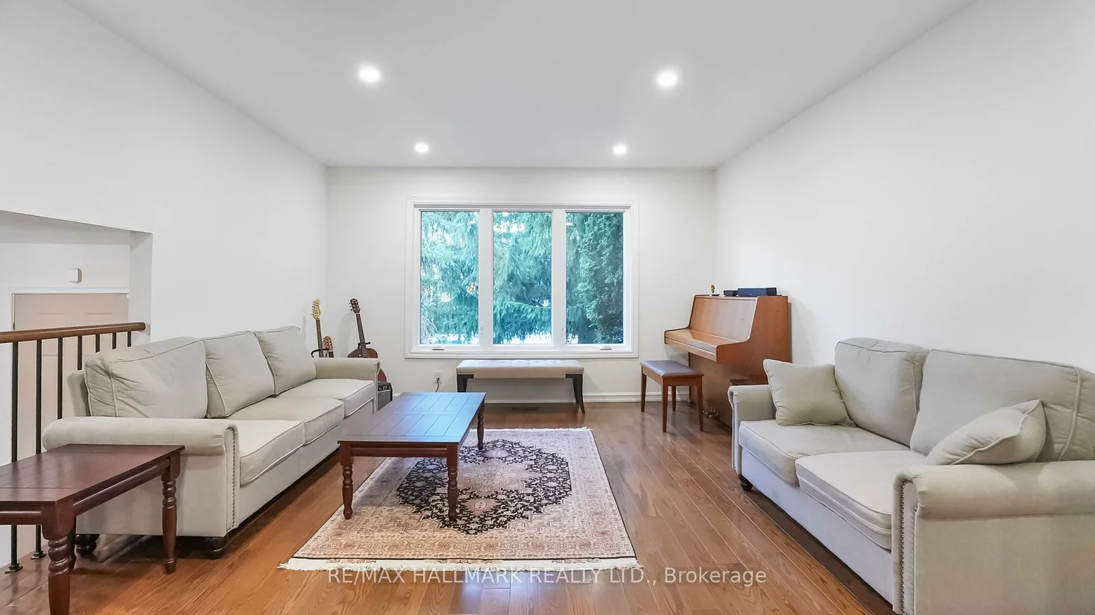 22, Avondale, Aurora Village, Aurora