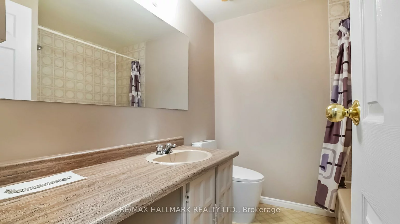 22, Avondale, Aurora Village, Aurora