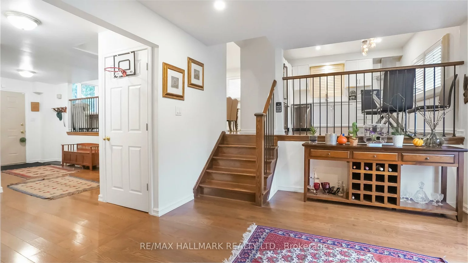 22, Avondale, Aurora Village, Aurora