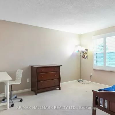 22, Avondale, Aurora Village, Aurora