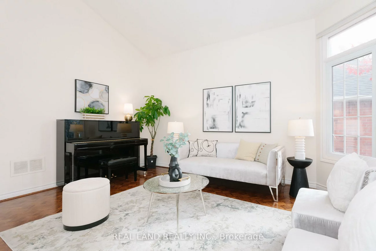 6, Mcgee, Aurora Highlands, Aurora