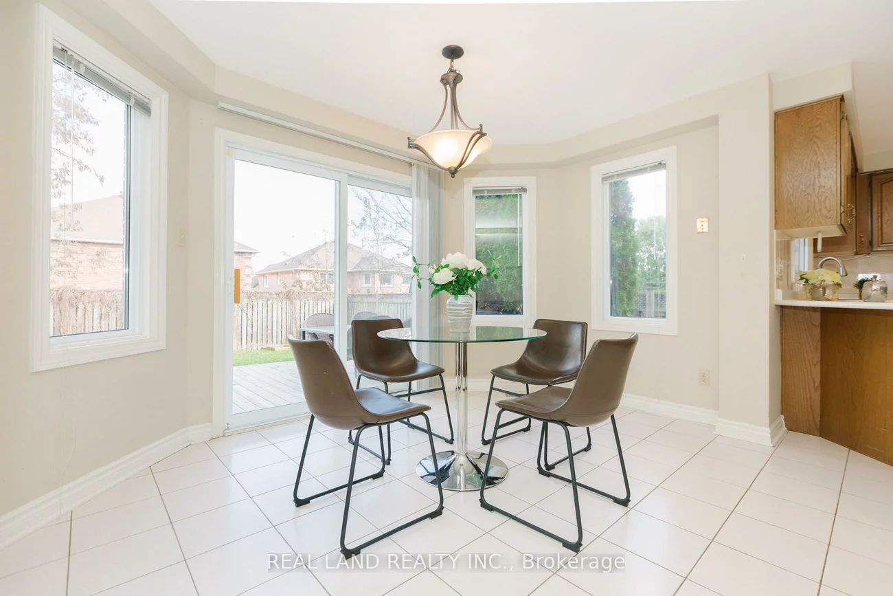 6, Mcgee, Aurora Highlands, Aurora