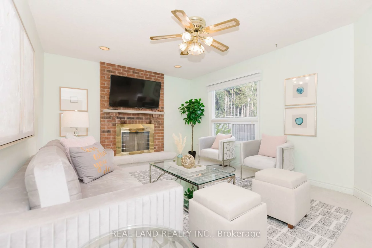 6, Mcgee, Aurora Highlands, Aurora