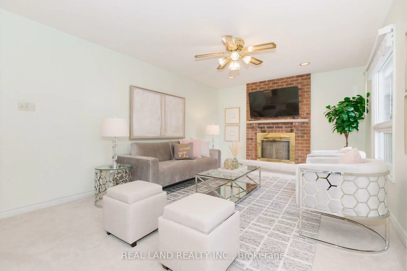 6, Mcgee, Aurora Highlands, Aurora