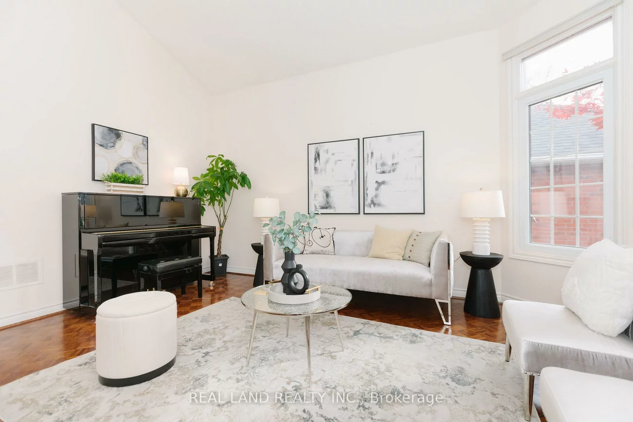 6, Mcgee, Aurora Highlands, Aurora