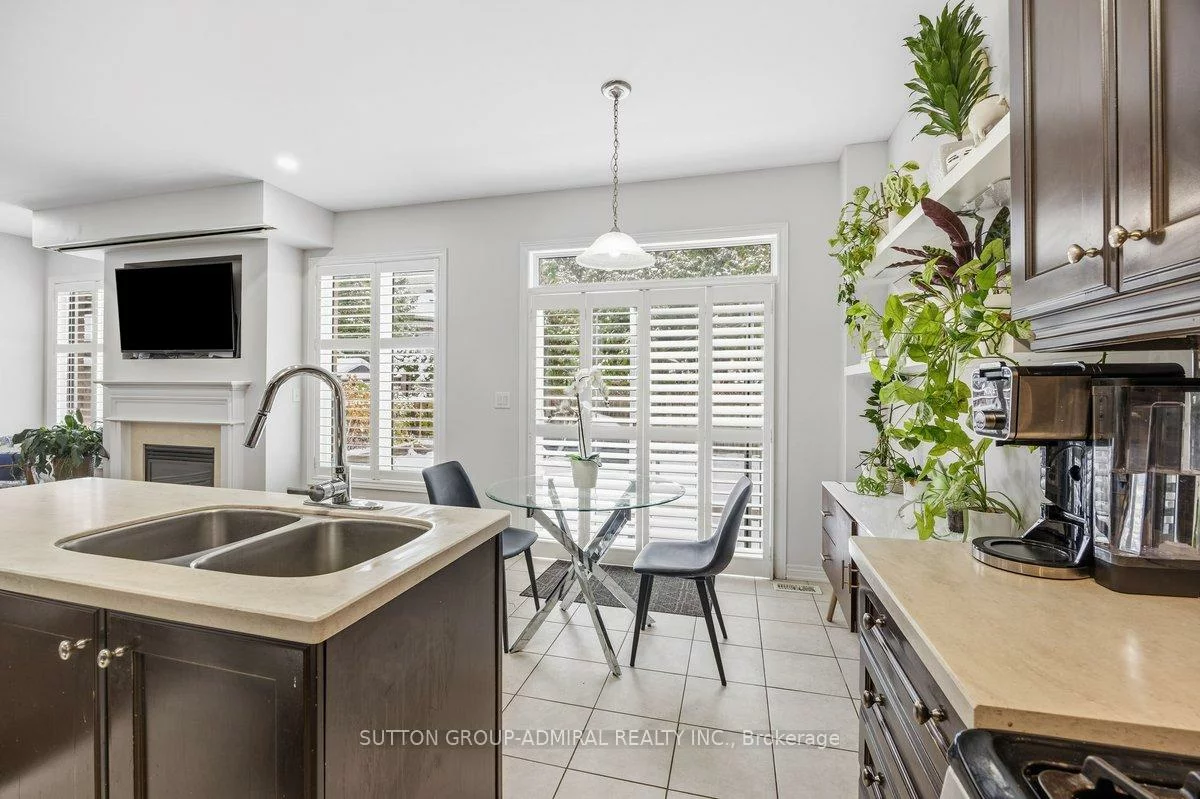 10, Usherwood, Bayview Northeast, Aurora