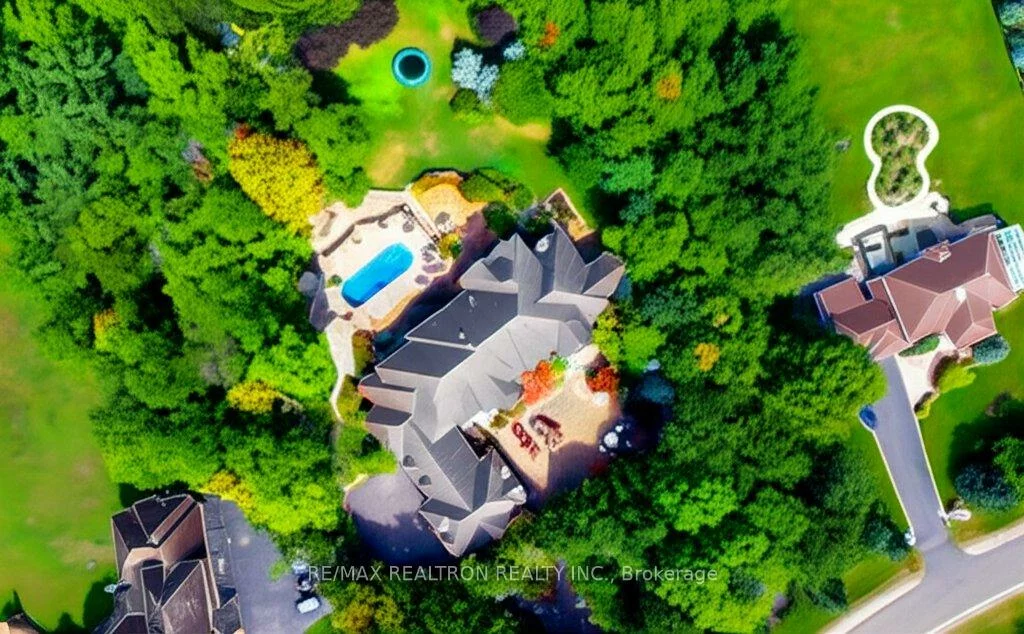 65, Offord, Bayview Southeast, Aurora