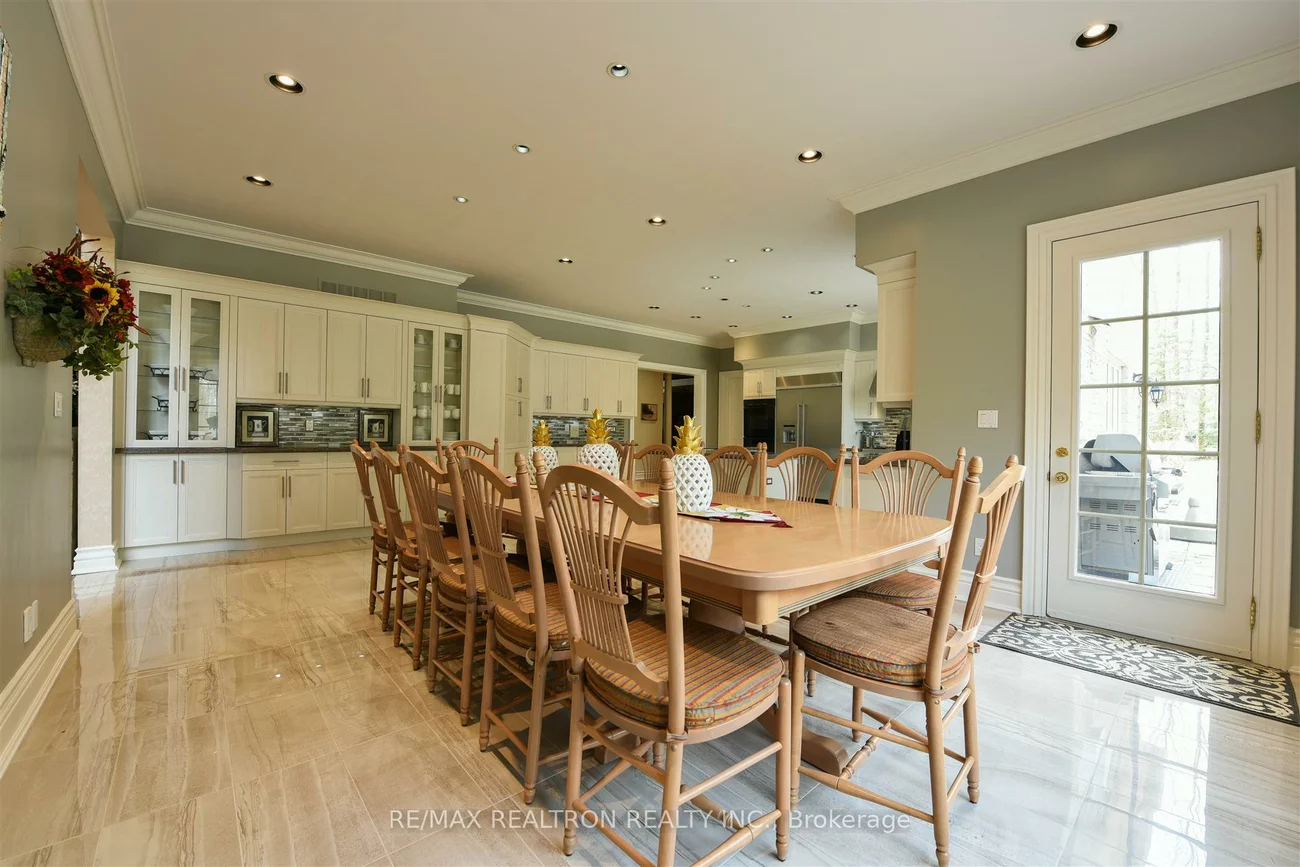 65, Offord, Bayview Southeast, Aurora