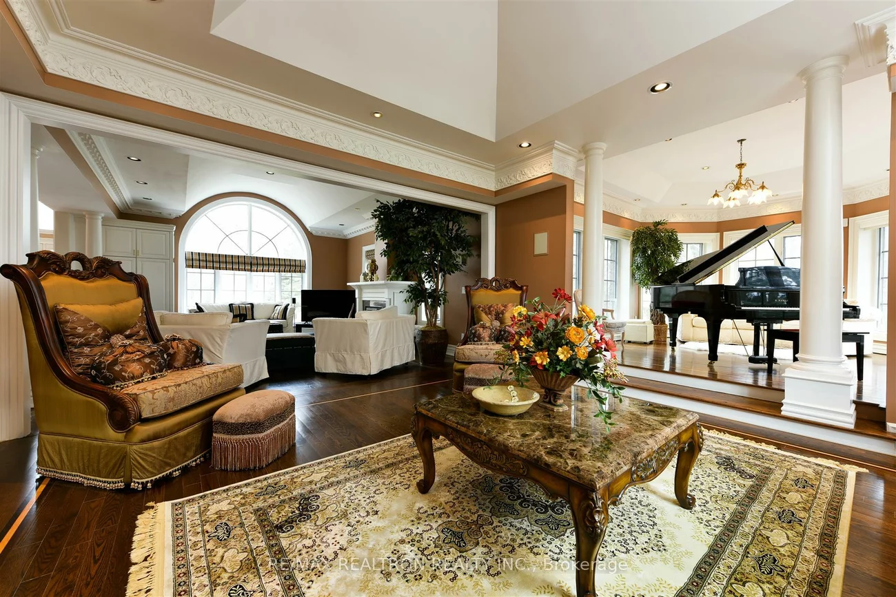 65, Offord, Bayview Southeast, Aurora