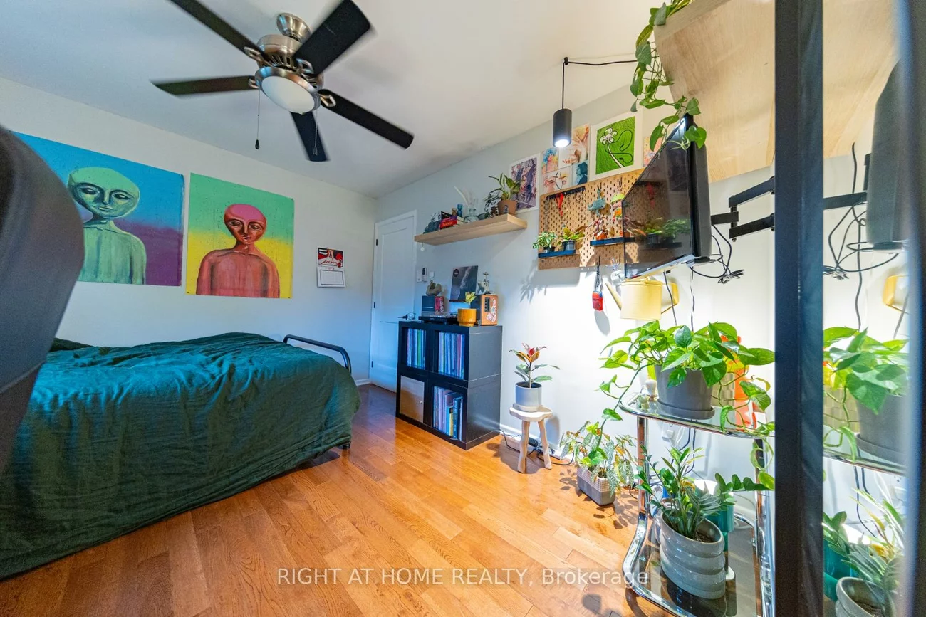 27, Bigwin, Aurora Heights, Aurora