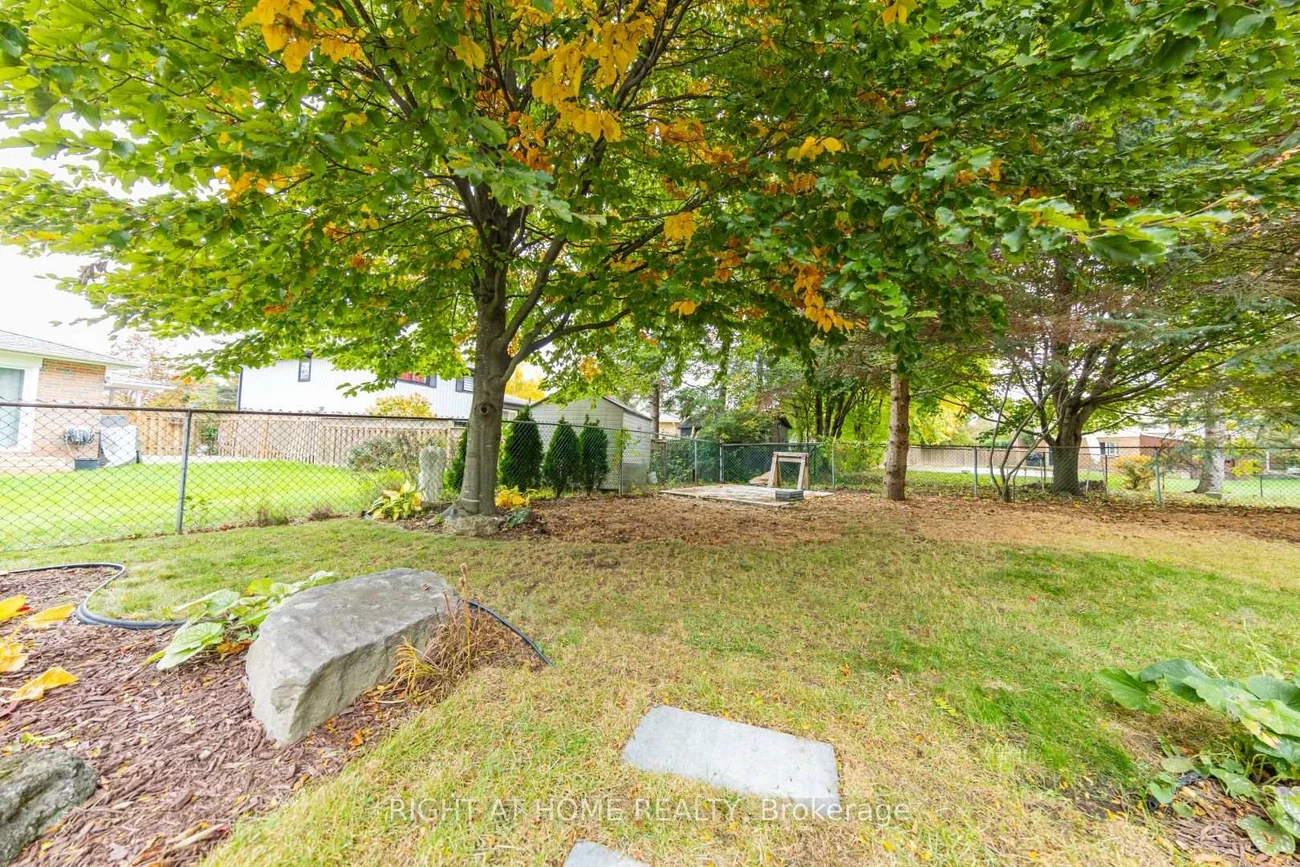 27, Bigwin, Aurora Heights, Aurora