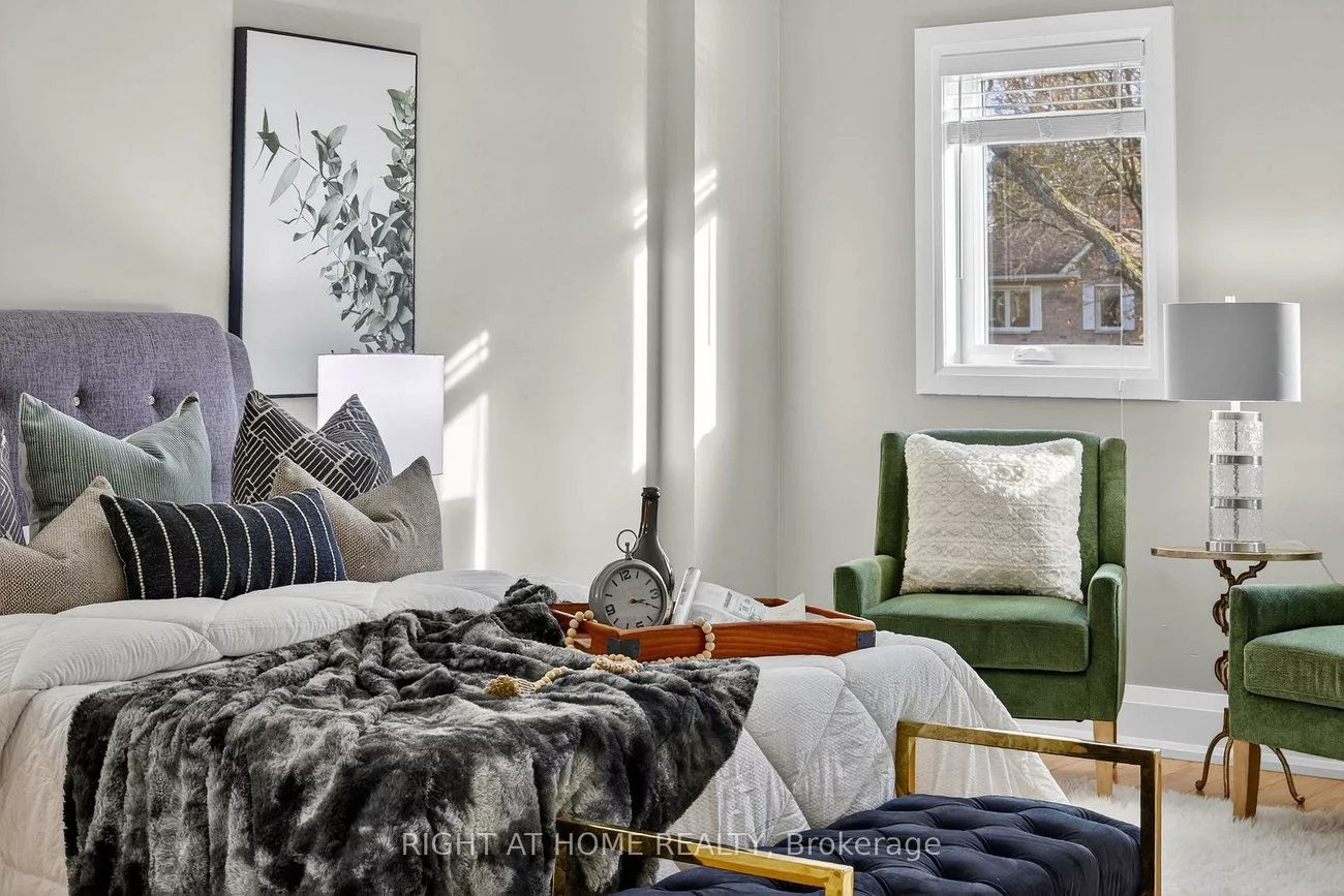 10, Closs, Aurora Village, Aurora