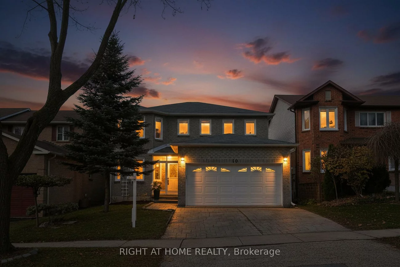 10, Closs, Aurora Village, Aurora