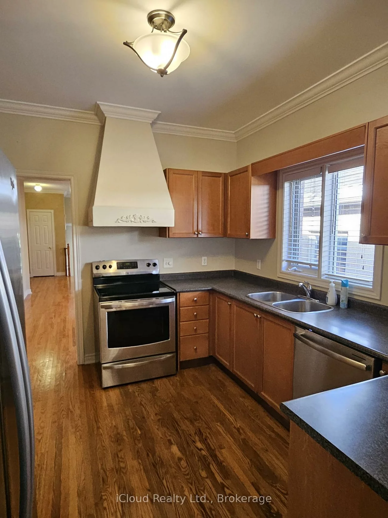 500, Stone, Aurora Grove, Aurora