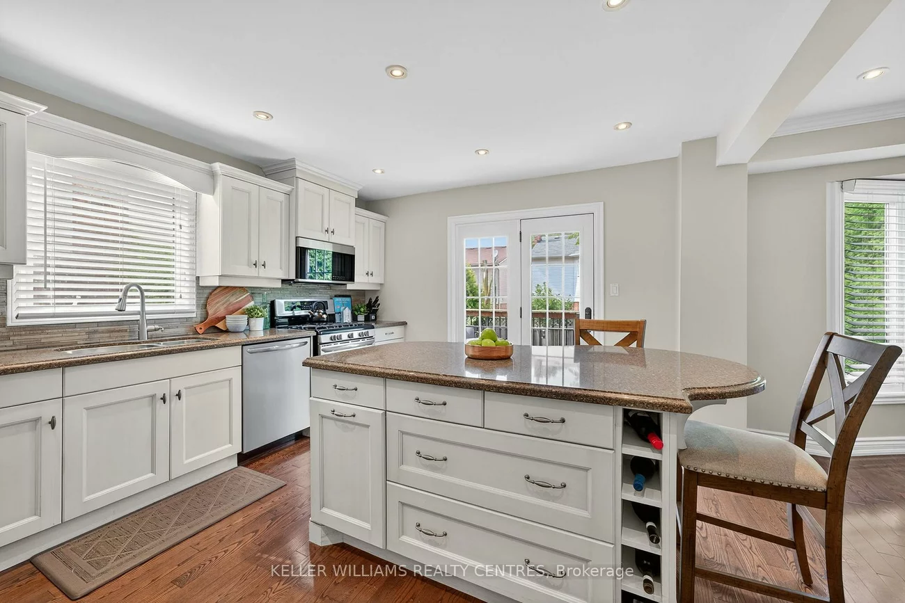 42, Buchanan, Aurora Village, Aurora