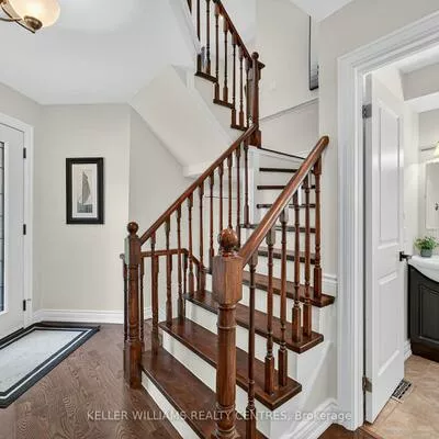 42, Buchanan, Aurora Village, Aurora