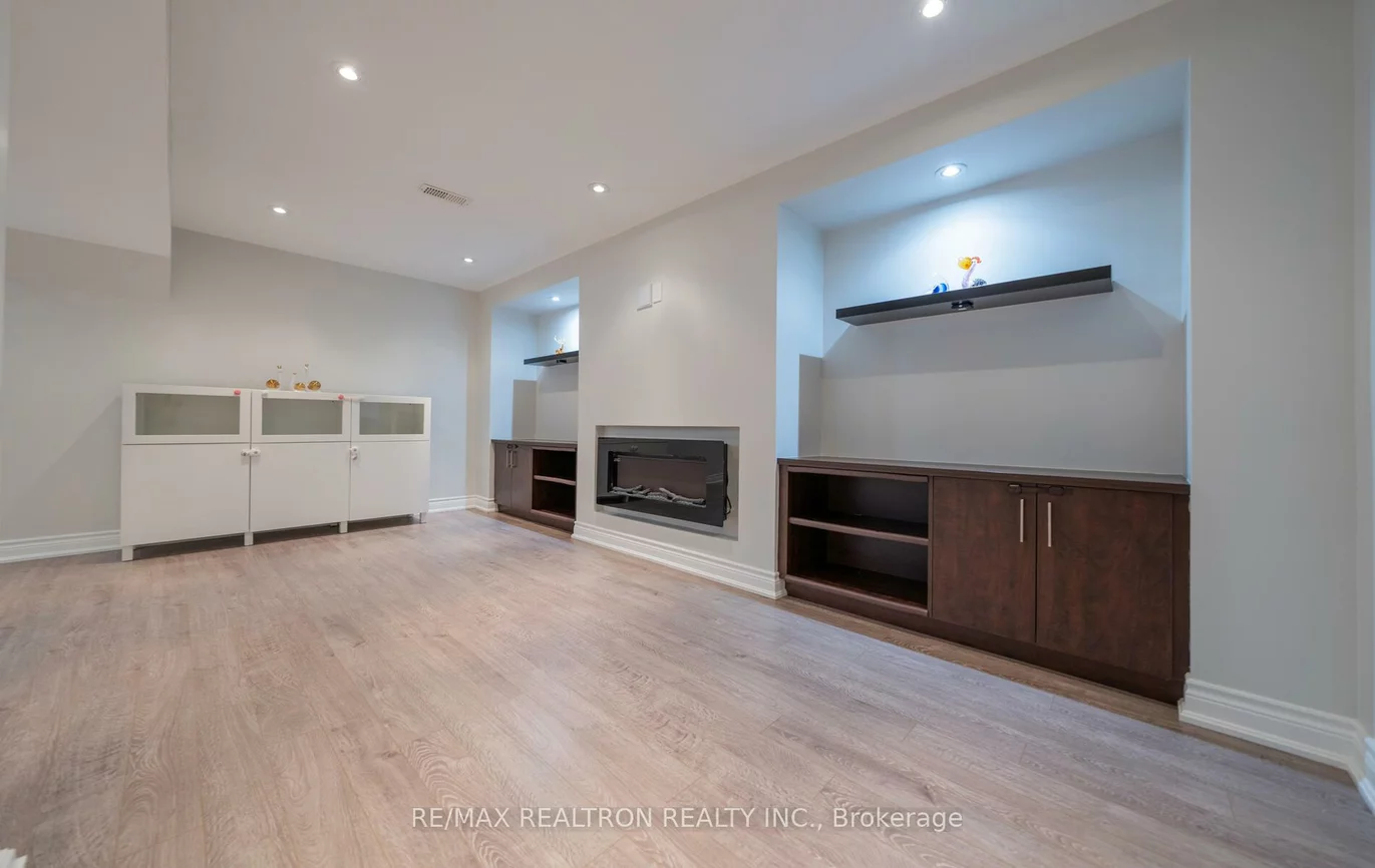 128, Buckle, Rural Aurora, Aurora