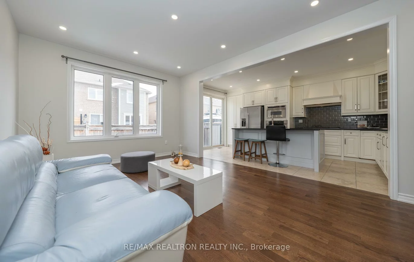 128, Buckle, Rural Aurora, Aurora